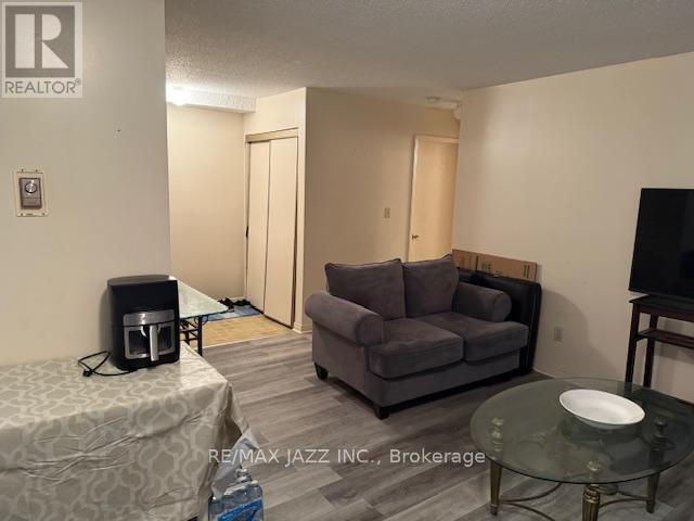 Photo du bâtiment - 455 Trick Ave