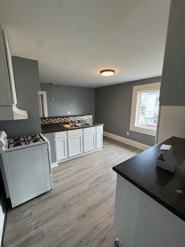 Foto del edificio - 2411 61st St