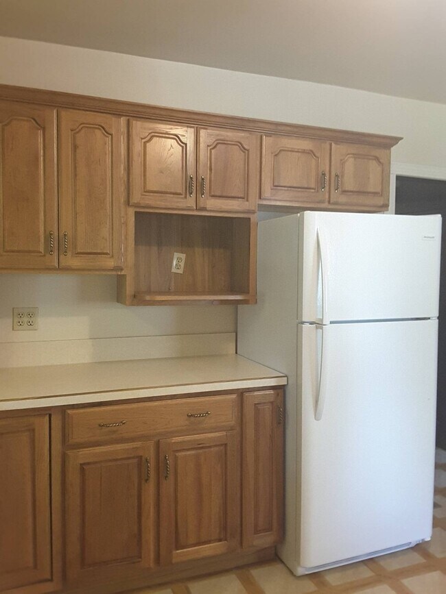 Foto del edificio - 3 Bedroom Home in Middlebury with Shed