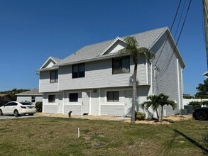 Building Photo - 512 SE 43rd St