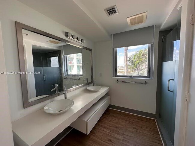 Foto del edificio - 92 SW 3rd St