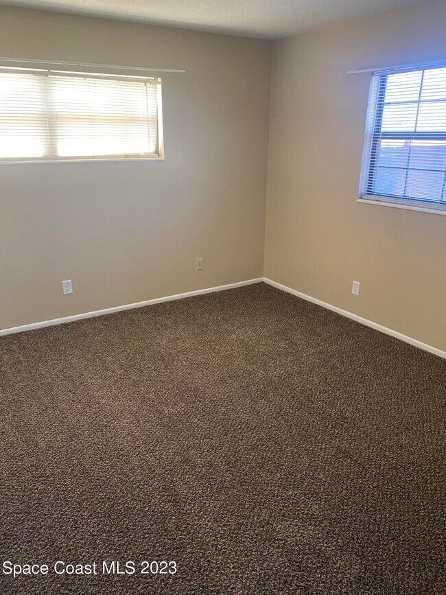 Foto del edificio - 3810 Valley Ln