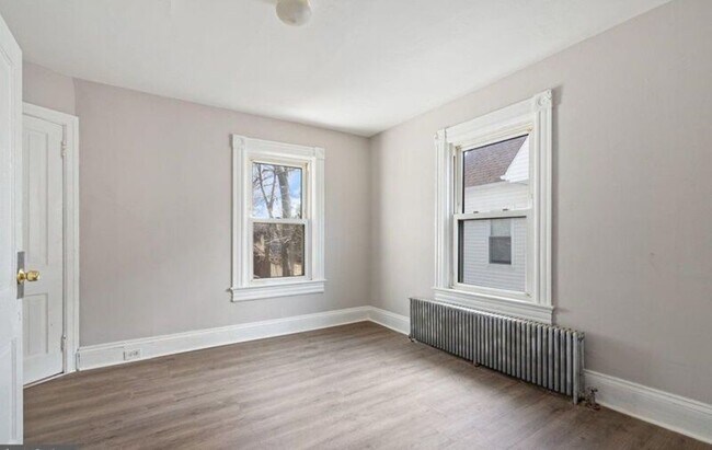 Foto del edificio - 34 Cumberland Ave