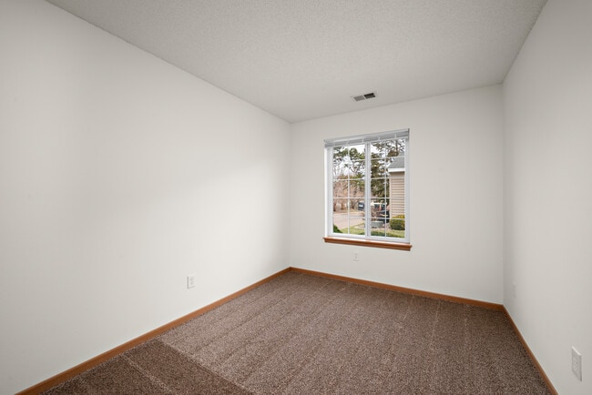 Second Bedroom - Cottages of Cottage Grove