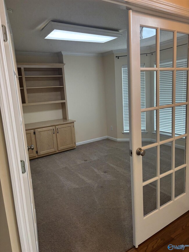 Building Photo - 140 Freedom Way