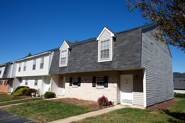 Building Photo - Haw Creek Mews Apartments and Townhomes