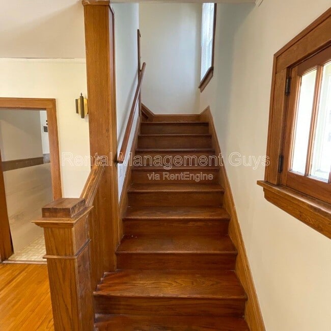 Foto del edificio - 3245 Russell Ave N