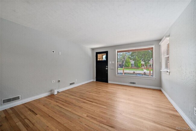 Building Photo - 8520 W 55th Dr