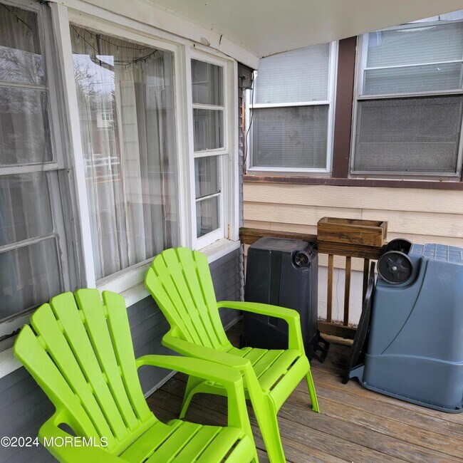 Building Photo - 1403 D St
