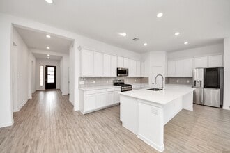 Building Photo - 17770 Misty Brk Ln