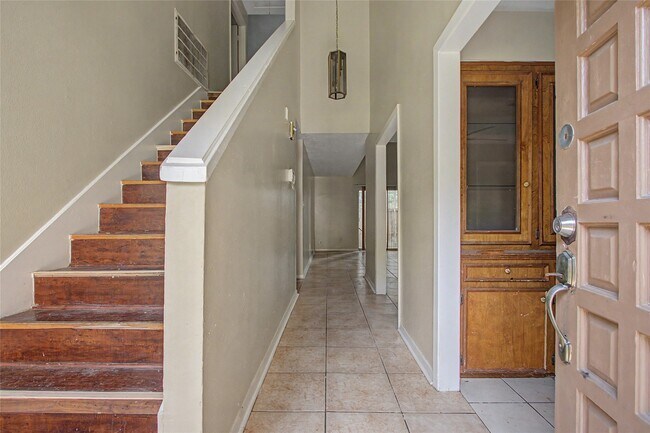 Foto del edificio - 13119 Hollowcreek Park Dr