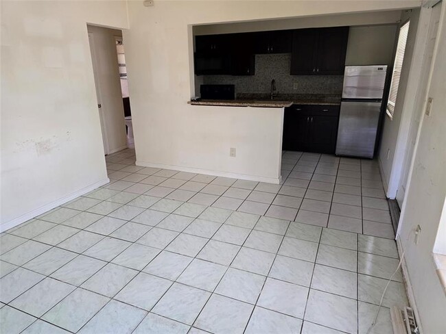 Building Photo - 813 W Las Olas Blvd