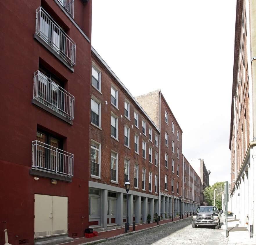 Churchview Commons 102122 Church St Philadelphia, PA