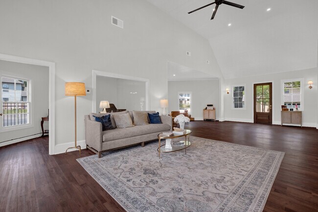 Foto del edificio - Fairfax Manor Townhomes