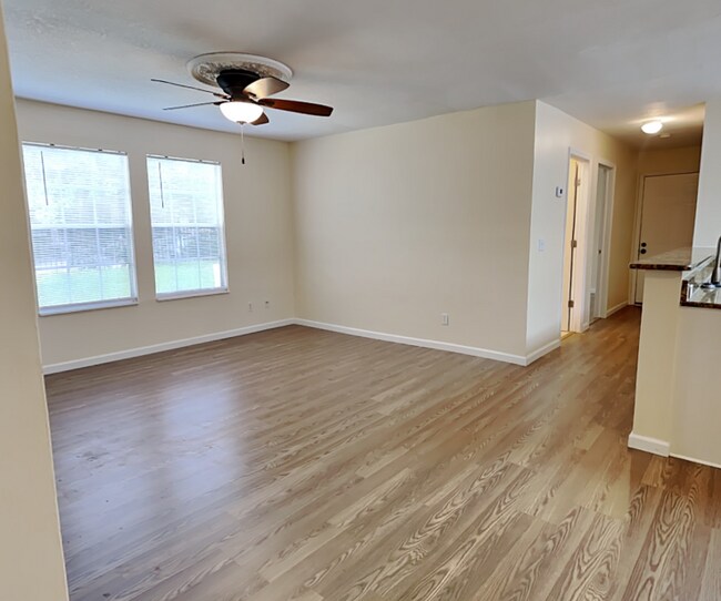 Photo - 5980 Westgate Dr Townhome