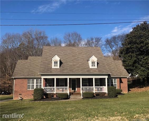 Primary Photo - 3 br, 2 bath House - 308 Valhalla Drive