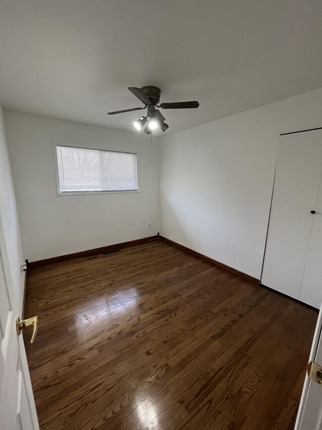 Building Photo - 3442 Kentucky St