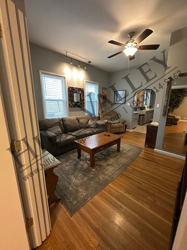 Building Photo - 3 Bedroom, 1.5 Bathroom Home