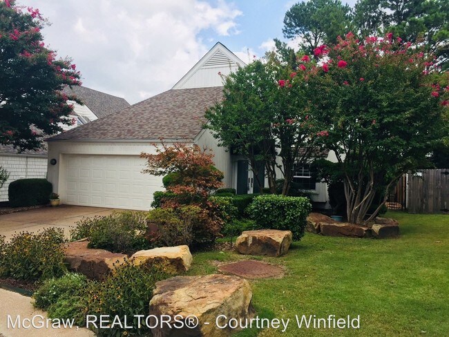 Foto del edificio - 3 br, 2 bath House - 6126 E. 98th St.