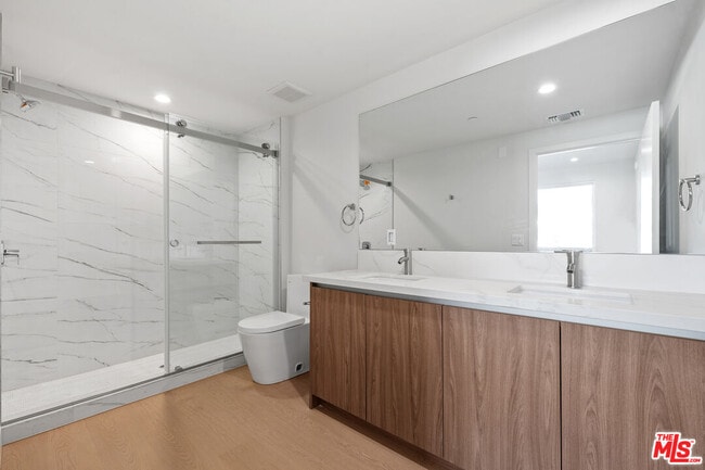 Building Photo - 1717 Winona Blvd