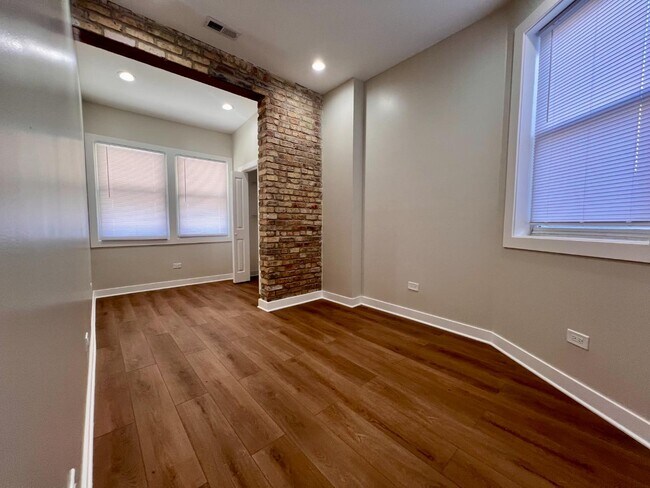 Foto del edificio - 3236 W Cortez St