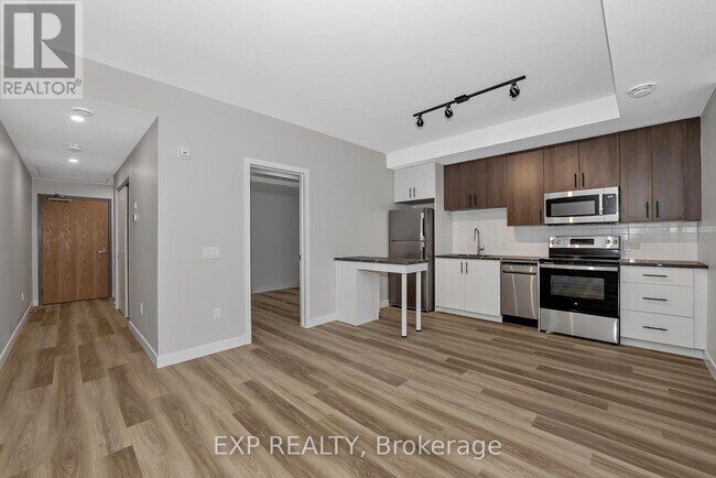 Photo du bâtiment - 211 Armstrong St