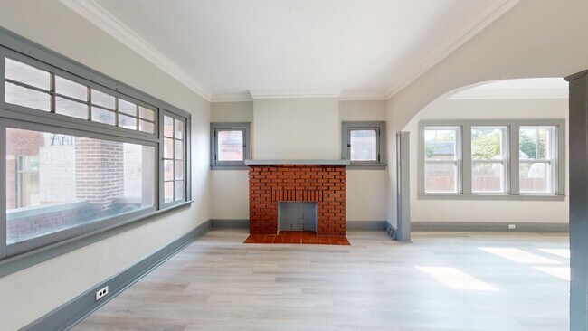 Building Photo - 7944 Lorain Ave