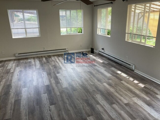 Photo - 3365 Olive St House