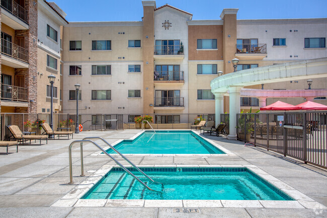 Foto del edificio - 550 N Atlantic Blvd