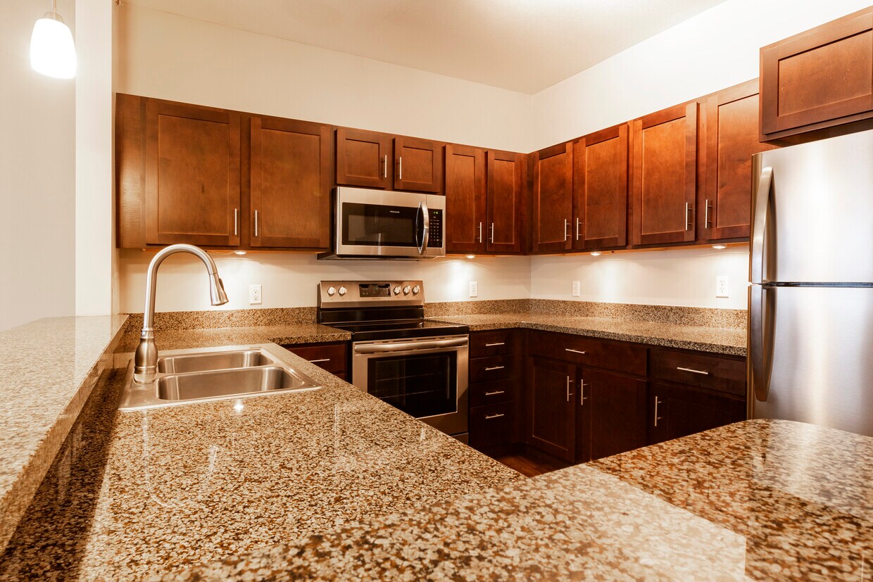 Pinhook Flats At Aksarben Village Apartments Omaha Ne Apartments Com