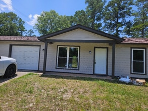 Building Photo - 300 Rockingham Rd