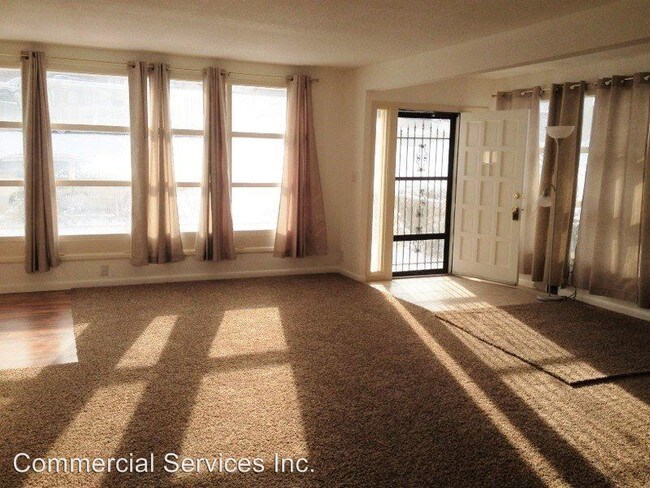 Building Photo - 4 br, 2 bath House - 262 S. Nebraska