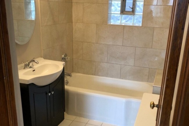 horizonte de Nueva York - 3620 W School St