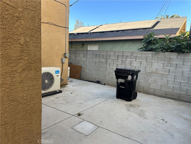 Building Photo - 14233 Tiara St