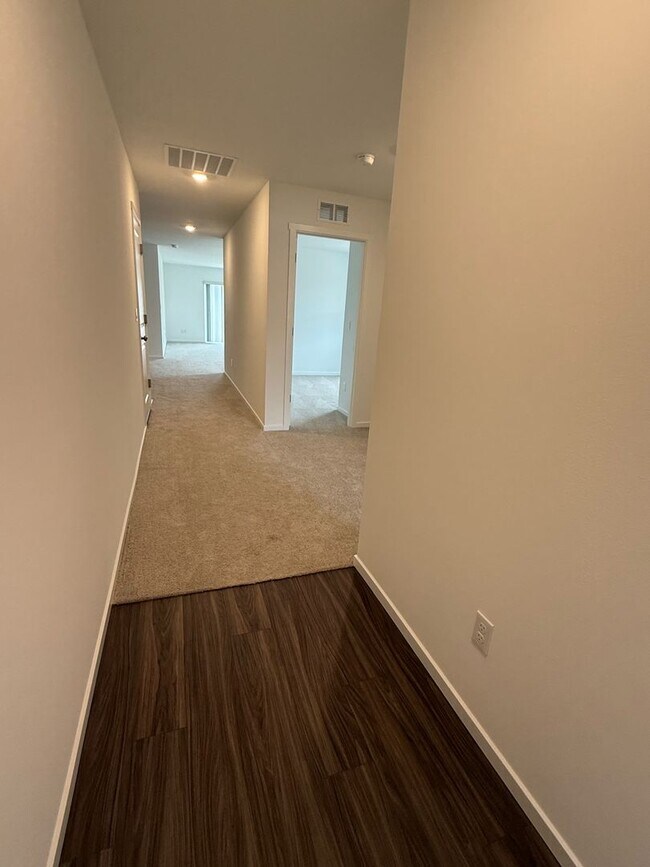 Building Photo - Brand New 3 Bedroom Home in Reserve in the Pines – Modern Living in a Prime Location