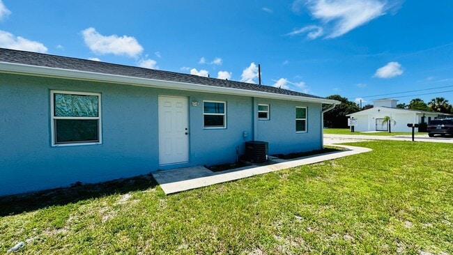 Building Photo - 1207 Ave K
