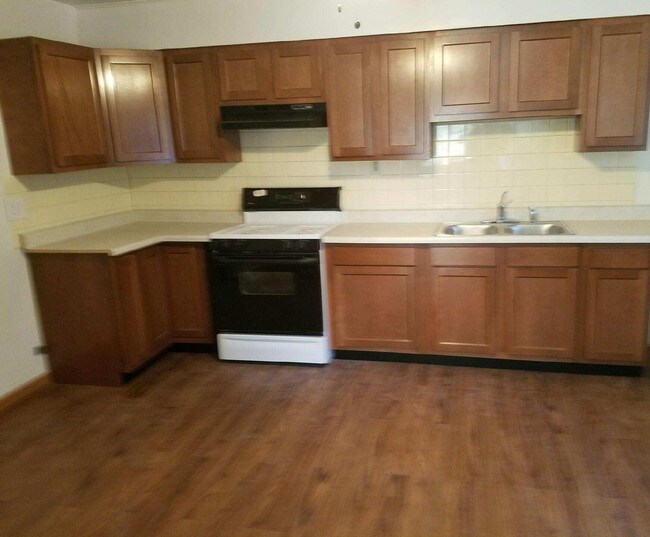 Building Photo - 724 W 138th St
