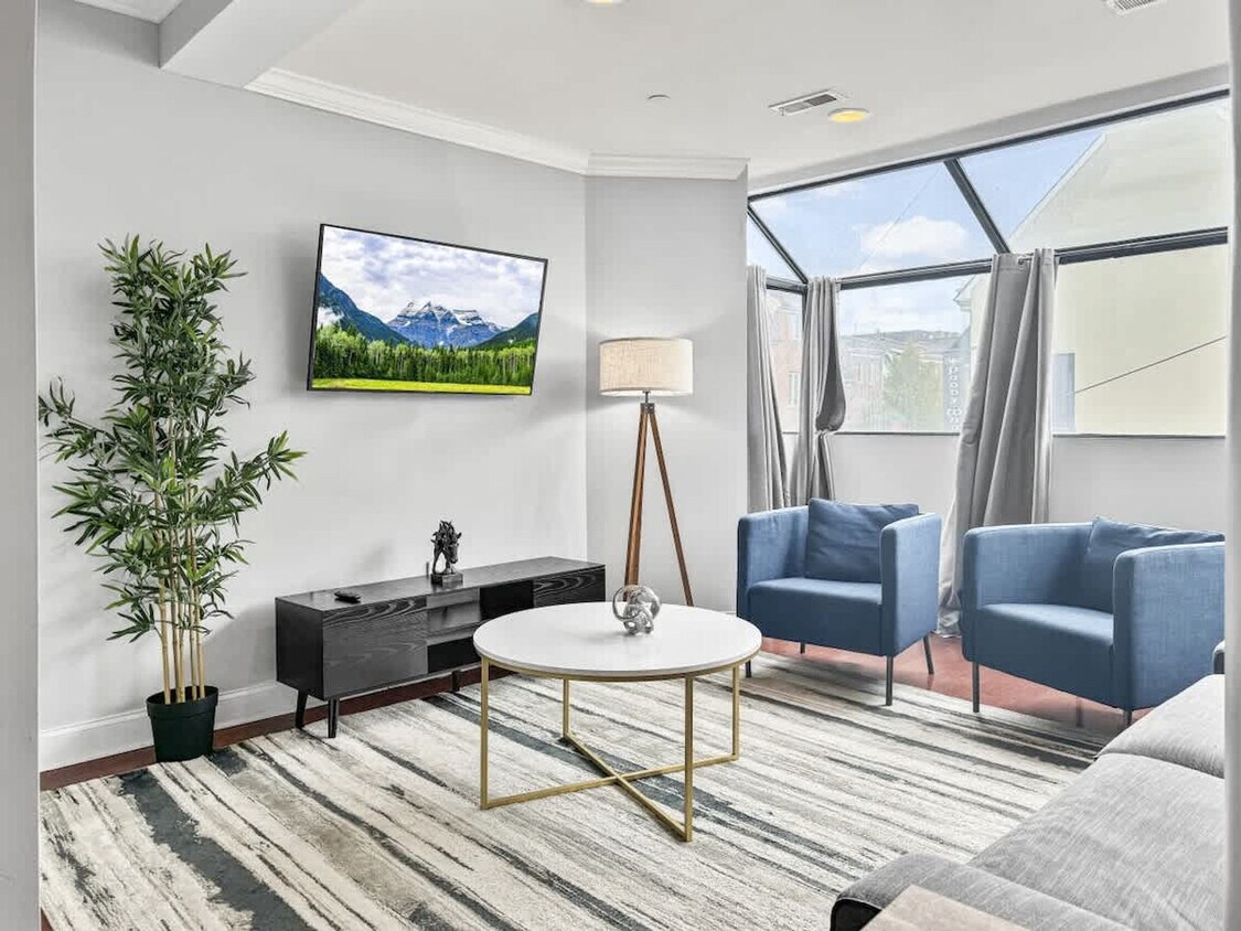 Foto principal - 606 S 2nd St