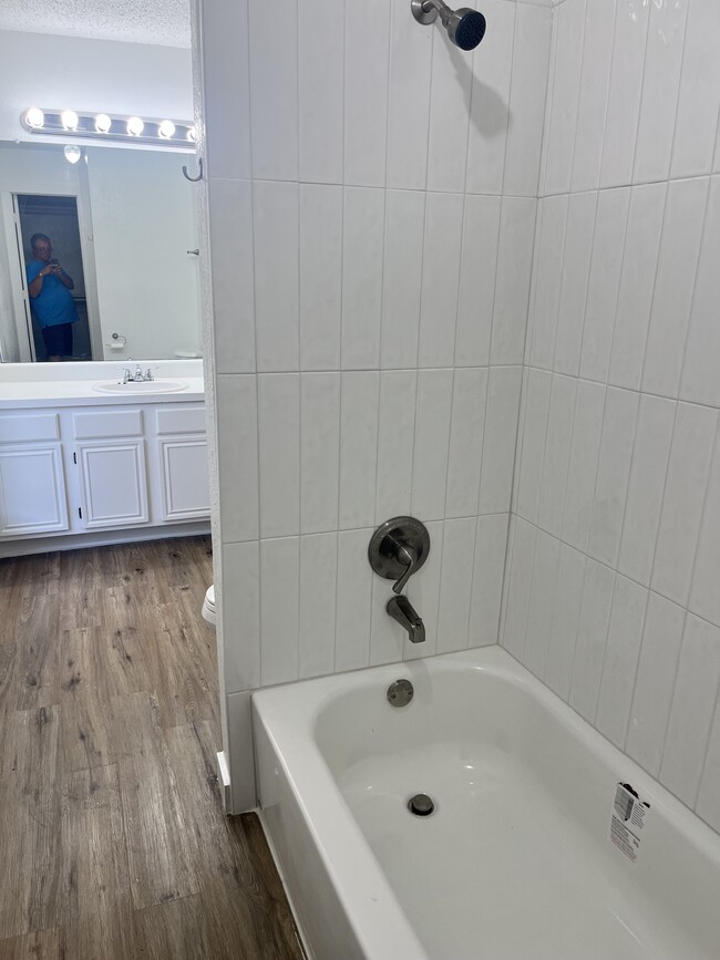 Building Photo - 4517 Riptide Ct