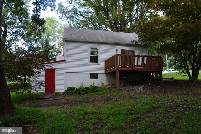 Building Photo - 2 br, 1 bath House - 15127 Comus Rd
