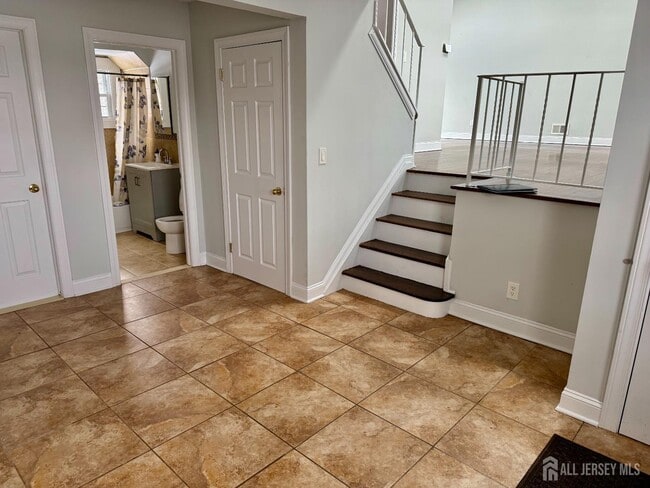 Building Photo - 139 Rues Ln