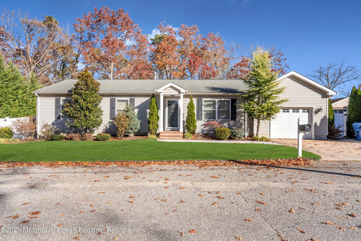 98 Bowline St, Beachwood, NJ 08722 House Rental in Beachwood, NJ