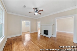 Building Photo - 422 W Mistletoe Ave