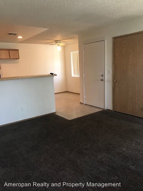 Foto del edificio - 1984 Cosmic Dr