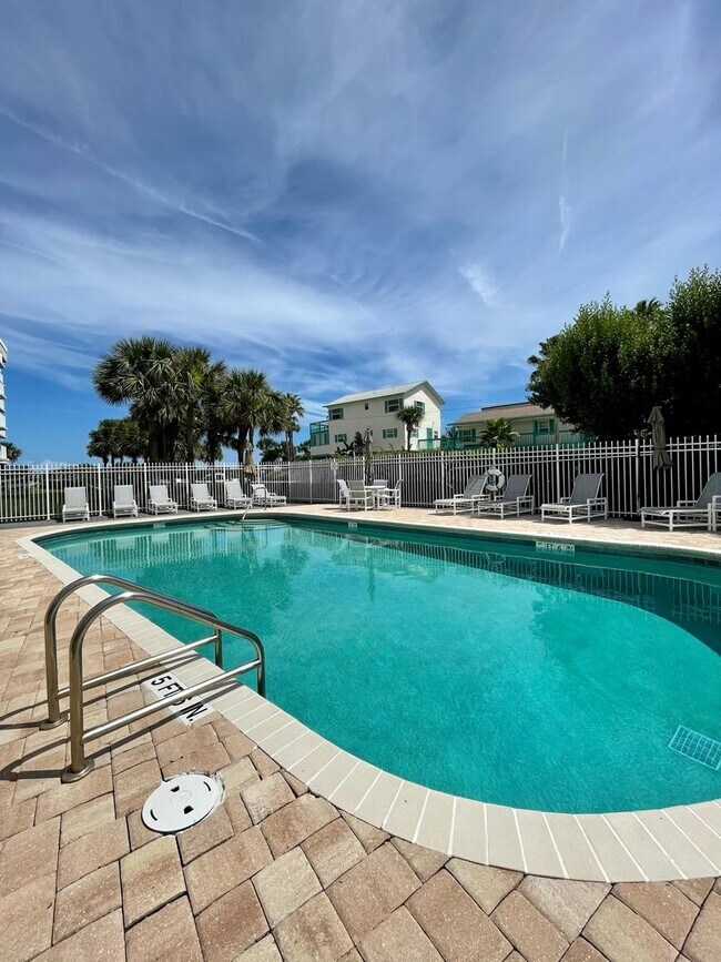 Foto del edificio - Ocean Front Condo