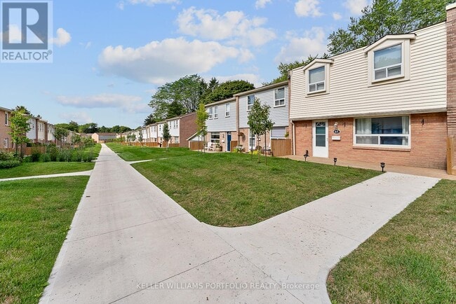 Building Photo - 1055 Shawnmarr Rd