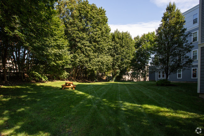 courtyard - The Legacy at Arlington Center