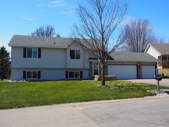 Building Photo - 721 Rucks Farm Rd