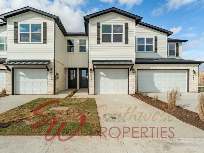 Foto del edificio - Brand New + Seriously Stylish | 2 Bed 2.5 Bath at Tarleton Crossing
