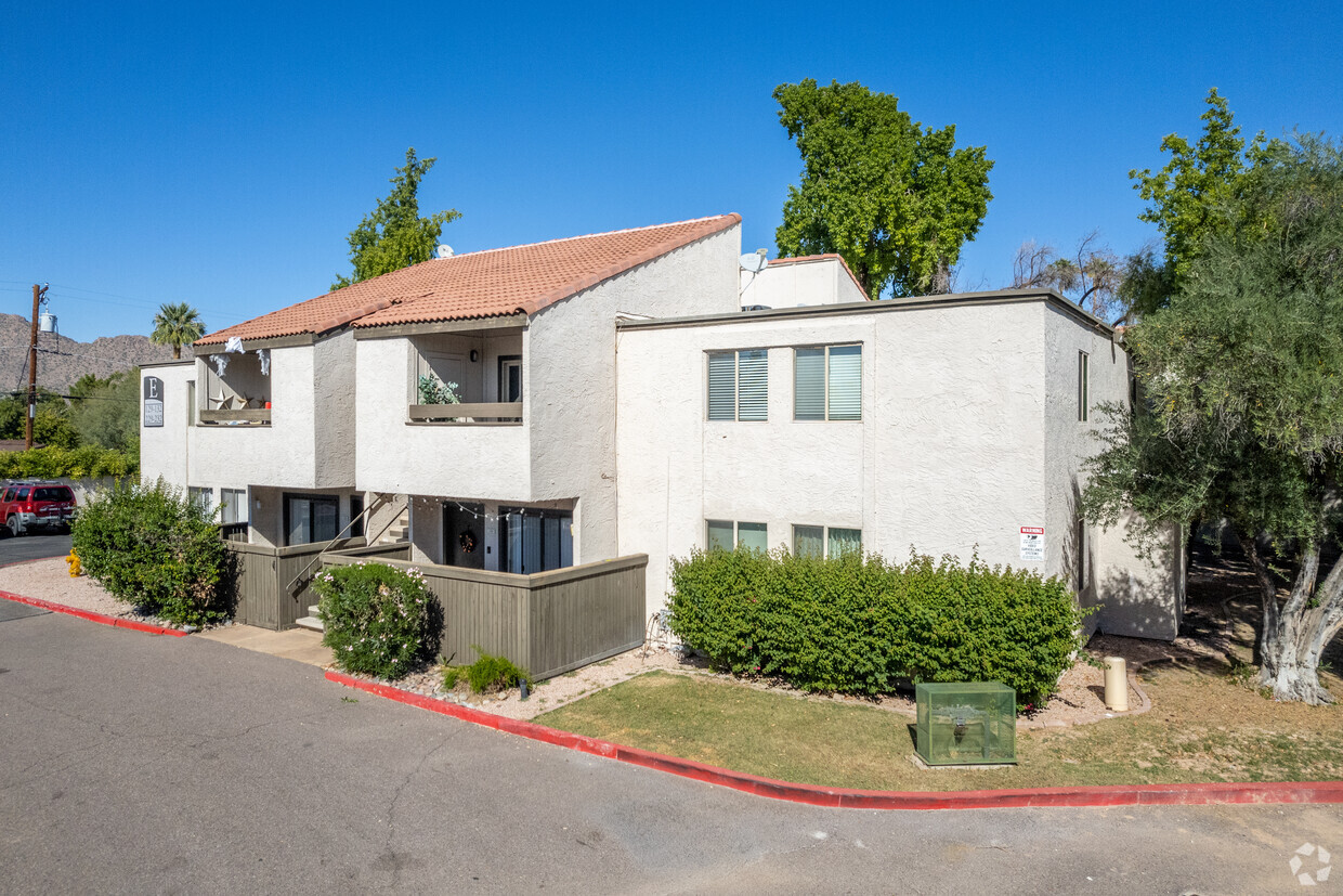 Primary Photo - Shadow Bend Condominiums